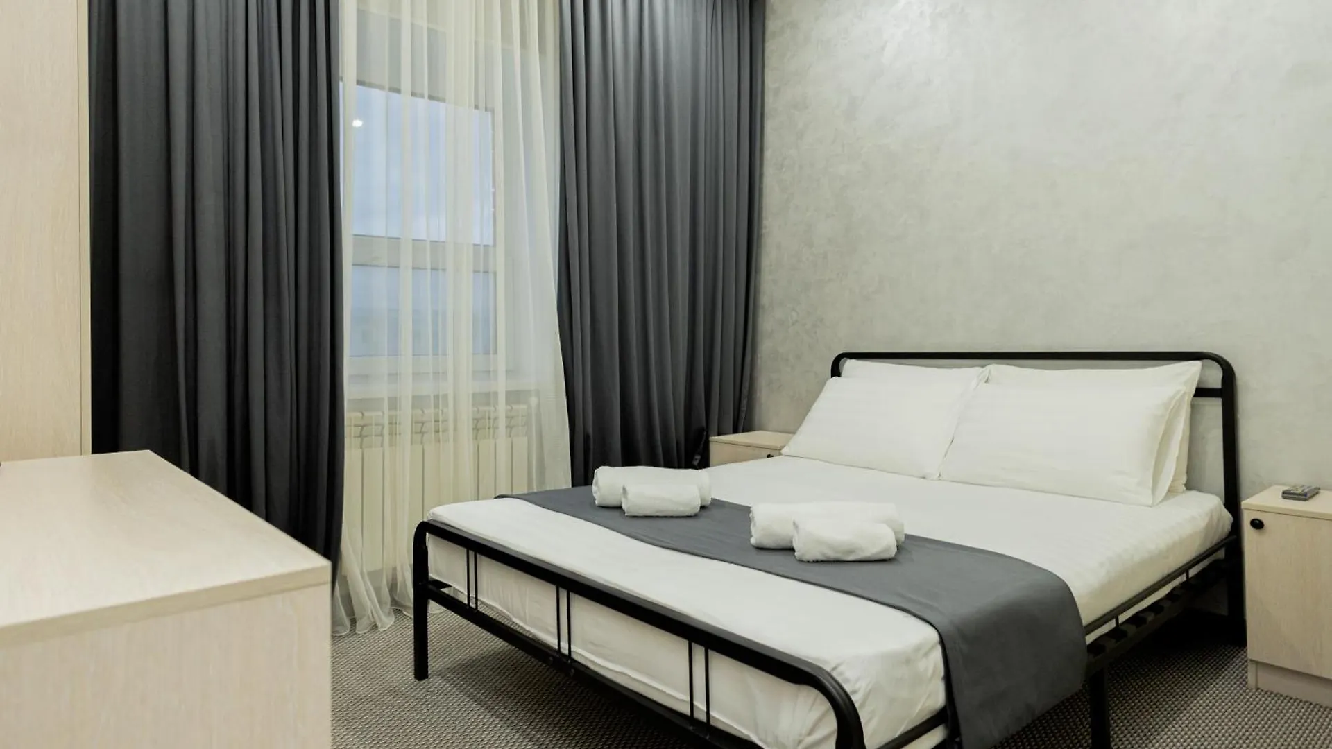 *** Hotel 